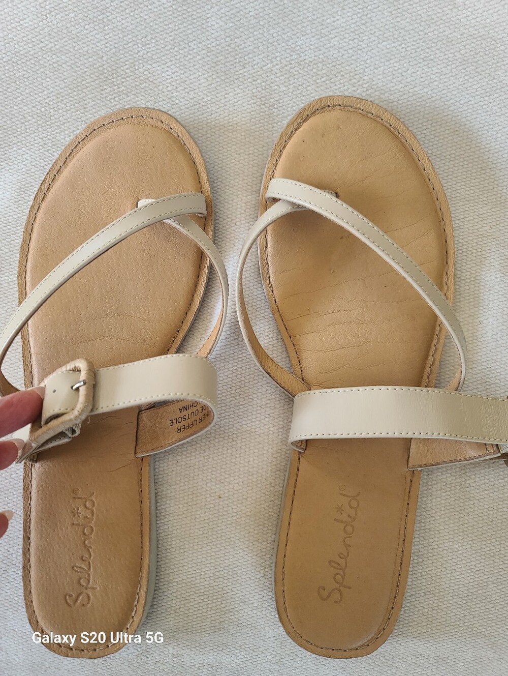 Splendid Women’s Cream Leather Buckle Strap Sandals